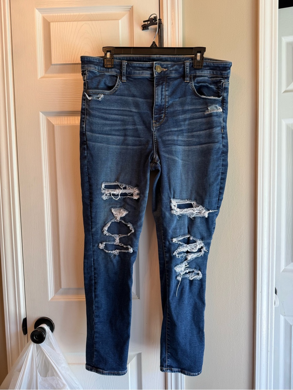 Women’s American eagle jeans